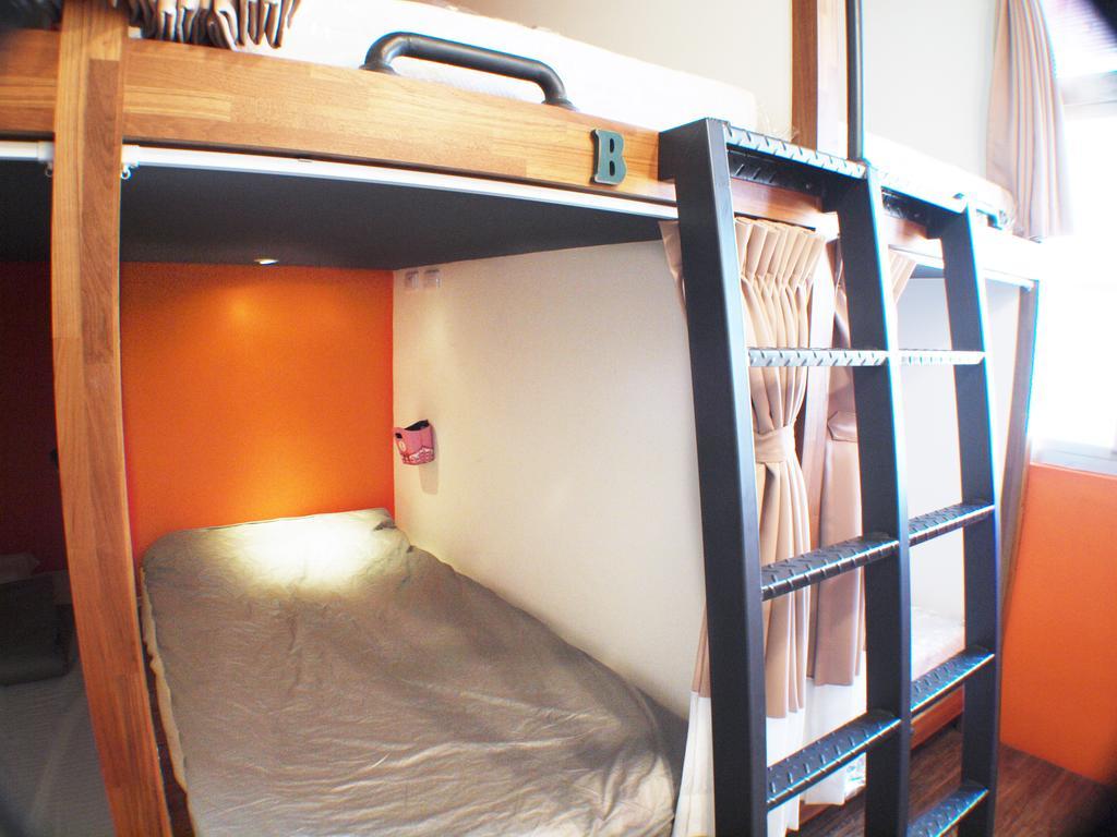 Knock Knock Hostel Kaohsiung Eksteriør billede