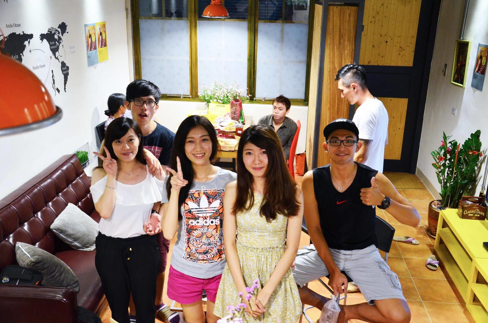 Knock Knock Hostel Kaohsiung Eksteriør billede