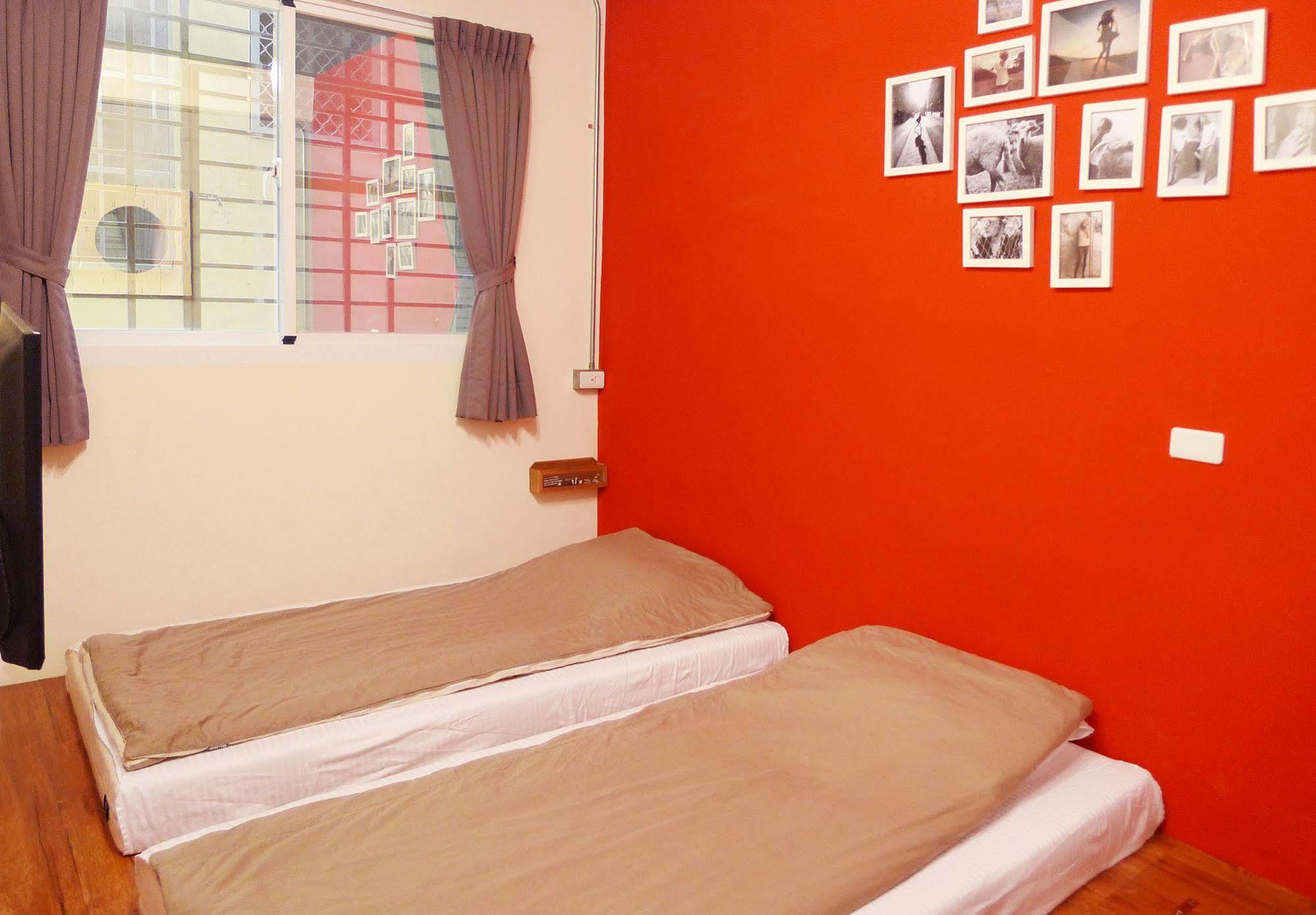 Knock Knock Hostel Kaohsiung Eksteriør billede